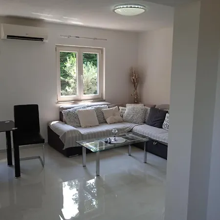 1505 * Valtura