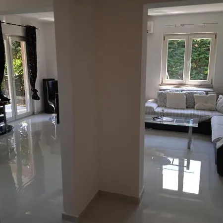 1505 Valtura